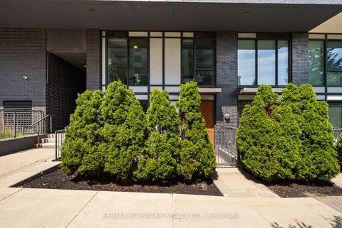 Photo 2 at TH3 - 18 Rean Drive, Bayview Village, Toronto