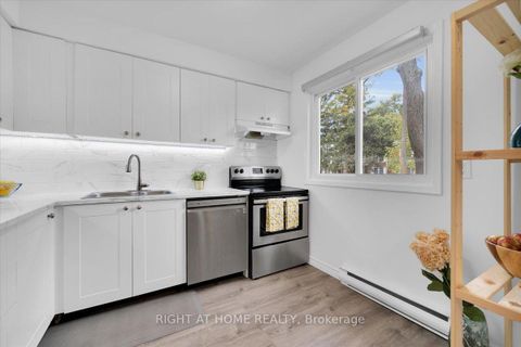 Photo 4 at 64 Worthington Drive, BR Bronte, Oakville