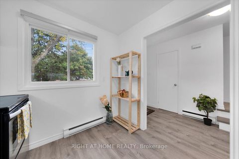 Photo 6 at 64 Worthington Drive, BR Bronte, Oakville