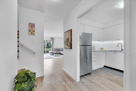 Photo 7 at 64 Worthington Drive, BR Bronte, Oakville