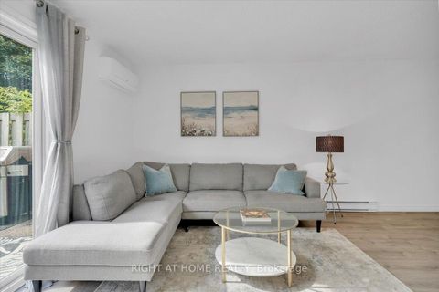 Photo 14 at 64 Worthington Drive, BR Bronte, Oakville