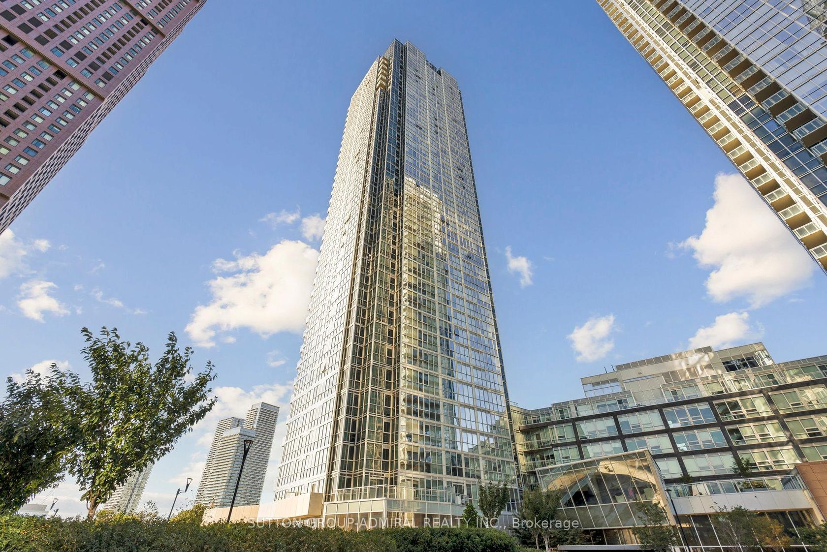 1507 - 2916 Highway 7 Road, Concord, Vaughan 