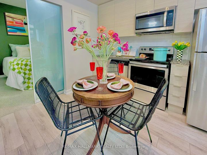 Photo 7 at 619 - 621 Sheppard Avenue E, Bayview Village, Toronto