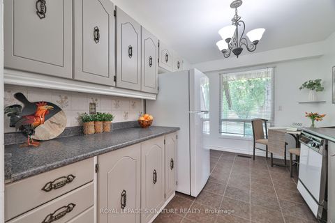 Photo 11 at 56 Muirlands Drive, Milliken, Toronto