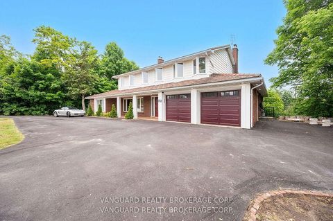 Photo 4 at 80 Kleins Crescent, Kleinburg, Vaughan