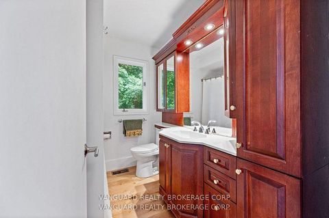 Photo 31 at 80 Kleins Crescent, Kleinburg, Vaughan