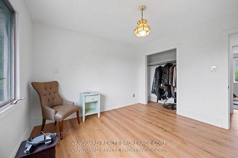 Photo 38 at 80 Kleins Crescent, Kleinburg, Vaughan