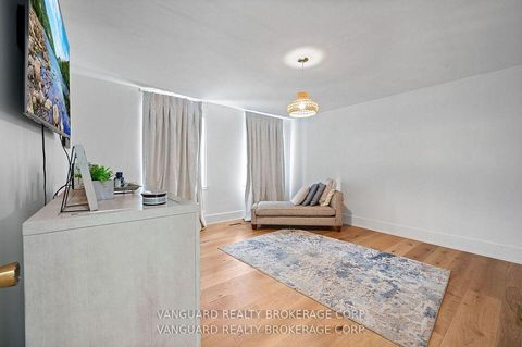 Photo 41 at 80 Kleins Crescent, Kleinburg, Vaughan