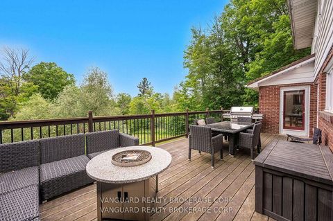 Photo 48 at 80 Kleins Crescent, Kleinburg, Vaughan