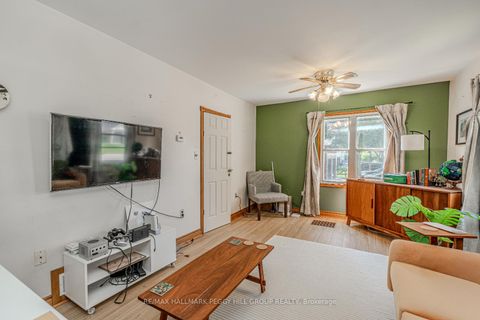 Photo 7 at 85 Tyler Street, Aurora Village, Aurora