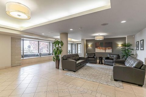 Photo 4 at 502 - 2500 Rutherford Road, Maple, Vaughan