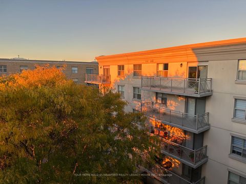 Photo 20 at 502 - 2500 Rutherford Road, Maple, Vaughan