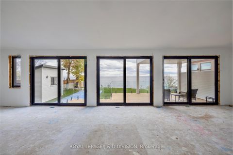 Photo 4 at 99 Lake Promenade, Long Branch, Toronto