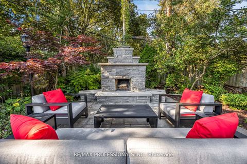 Photo 4 at 16 Woodpark Road, Richview, Toronto