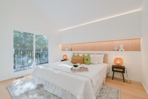 Photo 22 at 7 Ivy Avenue, South Riverdale, Toronto