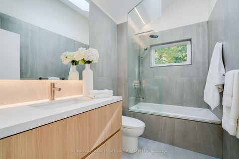 Photo 26 at 7 Ivy Avenue, South Riverdale, Toronto