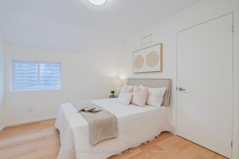 Photo 33 at 7 Ivy Avenue, South Riverdale, Toronto