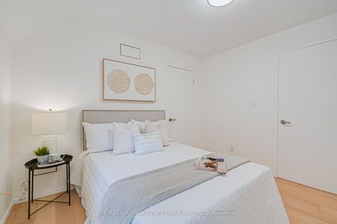 Photo 34 at 7 Ivy Avenue, South Riverdale, Toronto