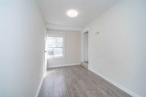 Photo 26 at 104 Benson Avenue, Wychwood, Toronto
