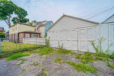 Photo 33 at 104 Benson Avenue, Wychwood, Toronto