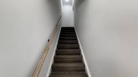 Photo 5 at 42-02 - 2420 Baronwood Drive, WM Westmount, Oakville