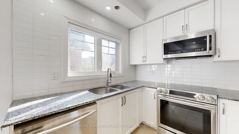 Photo 11 at 42-02 - 2420 Baronwood Drive, WM Westmount, Oakville