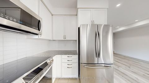 Photo 14 at 42-02 - 2420 Baronwood Drive, WM Westmount, Oakville