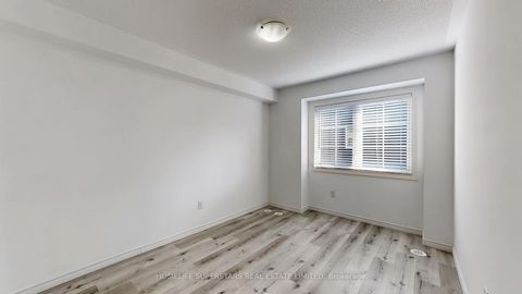 Photo 23 at 42-02 - 2420 Baronwood Drive, WM Westmount, Oakville