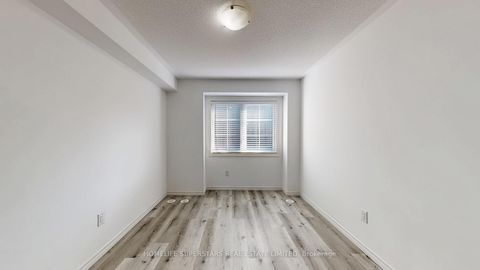 Photo 24 at 42-02 - 2420 Baronwood Drive, WM Westmount, Oakville