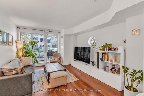 Photo 17 at 202 - 600 Queens Quay W, Waterfront Communities C1, Toronto