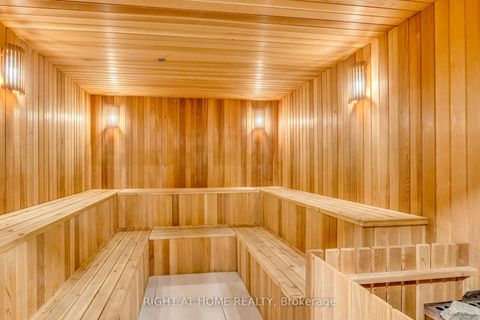 Photo 31 at 202 - 600 Queens Quay W, Waterfront Communities C1, Toronto