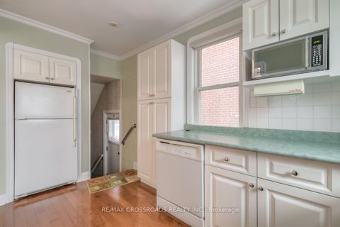 Photo 9 at 363 Hopewell Avenue, Belgravia, Toronto