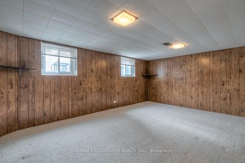 Photo 17 at 363 Hopewell Avenue, Belgravia, Toronto