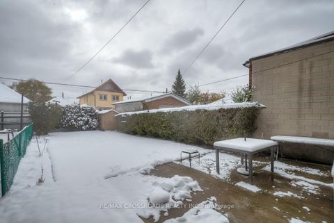 Photo 22 at 363 Hopewell Avenue, Belgravia, Toronto