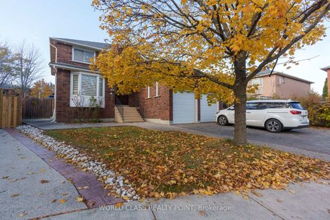 Photo 3 at 1448 Mayors Manor, GA Glen Abbey, Oakville