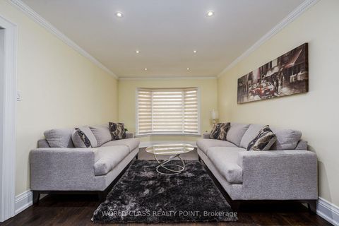 Photo 8 at 1448 Mayors Manor, GA Glen Abbey, Oakville