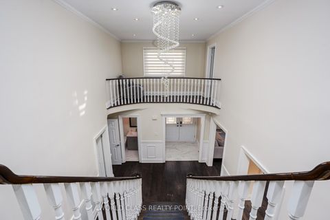 Photo 20 at 1448 Mayors Manor, GA Glen Abbey, Oakville