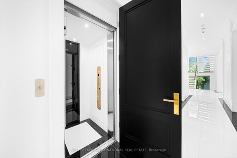 Photo 16 at 36 Waymar Heights Boulevard, Islington Woods, Vaughan