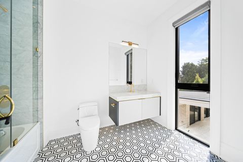 Photo 33 at 36 Waymar Heights Boulevard, Islington Woods, Vaughan