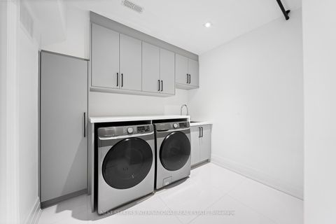 Photo 43 at 36 Waymar Heights Boulevard, Islington Woods, Vaughan