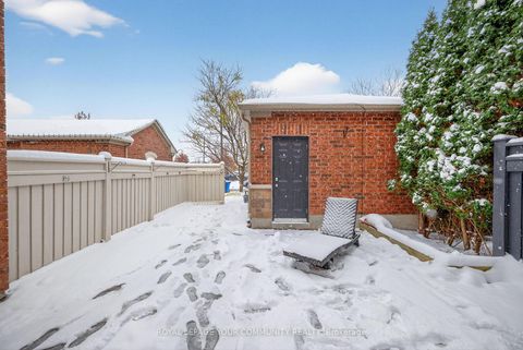 Photo 19 at 193 Zokol Drive, Bayview Northeast, Aurora