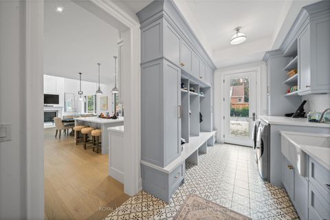 Photo 19 at 8 Graywood Drive, Rosethorn, Toronto