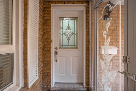 Photo 6 at 36 Ponymill Drive, Milliken, Toronto