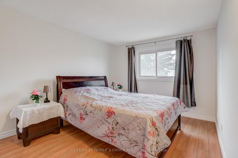 Photo 22 at 36 Ponymill Drive, Milliken, Toronto