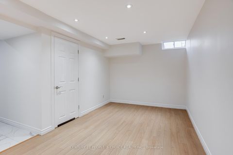 Photo 35 at 36 Ponymill Drive, Milliken, Toronto