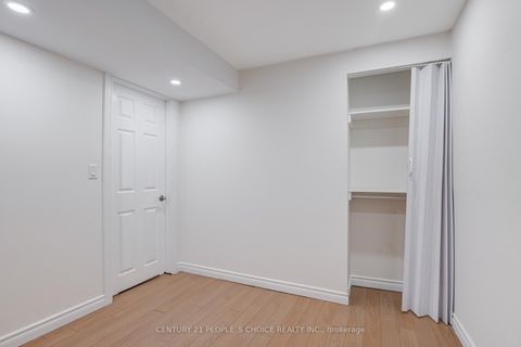 Photo 40 at 36 Ponymill Drive, Milliken, Toronto