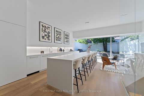 Photo 8 at 82 Robert Street, University, Toronto