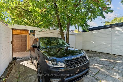 Photo 20 at 82 Robert Street, University, Toronto