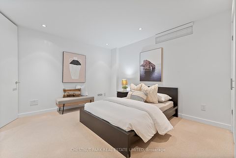 Photo 41 at 82 Robert Street, University, Toronto