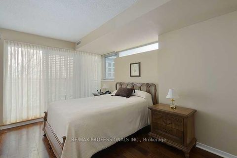 Photo 20 at 419 - 1040 The Queensway Avenue, City Centre West, Toronto